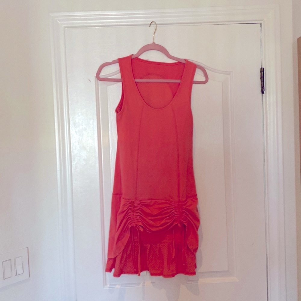 Tennis dress color peachy orange by Tonic
